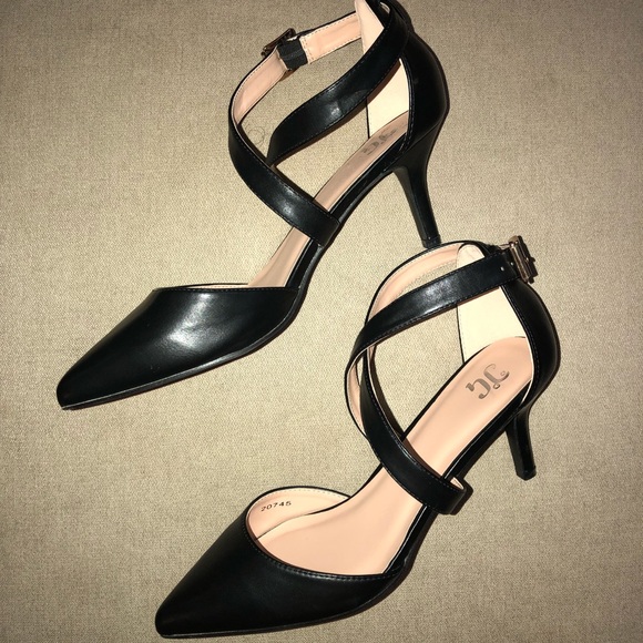 jg Shoes - Strappy Black Sandals - Like New!!